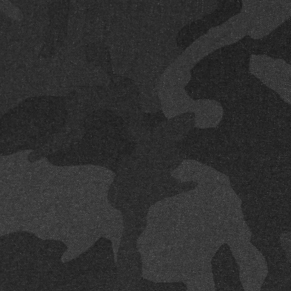 Lululemon Hotty Hot Low Rise Shorts 2.5” Black Multi Incognito Camo Size 10 Tall - Picture 7 of 13